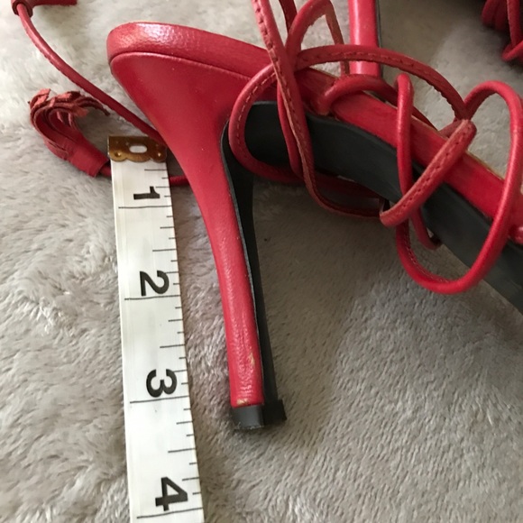 Genuine Leather Wrap Up Sandal Heels Size 7
VGUC - Picture 10 of 10
